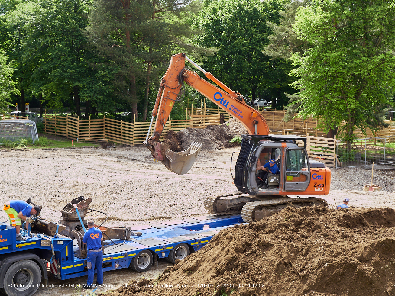 08.06.2022 - Baustelle zur Mütterberatung und Haus für Kinder